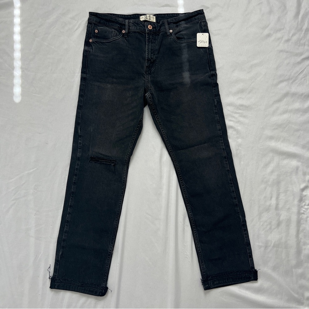 We The Free Women’s Faded Black Rip Jeans Size 31 NWT